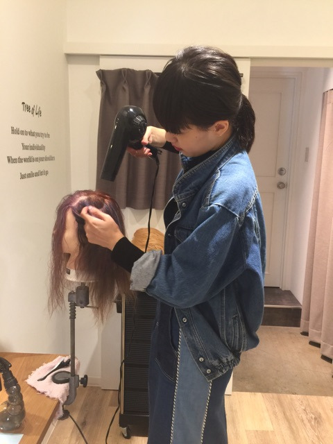 {D274684E-F833-4203-8143-2FEA517003A7}